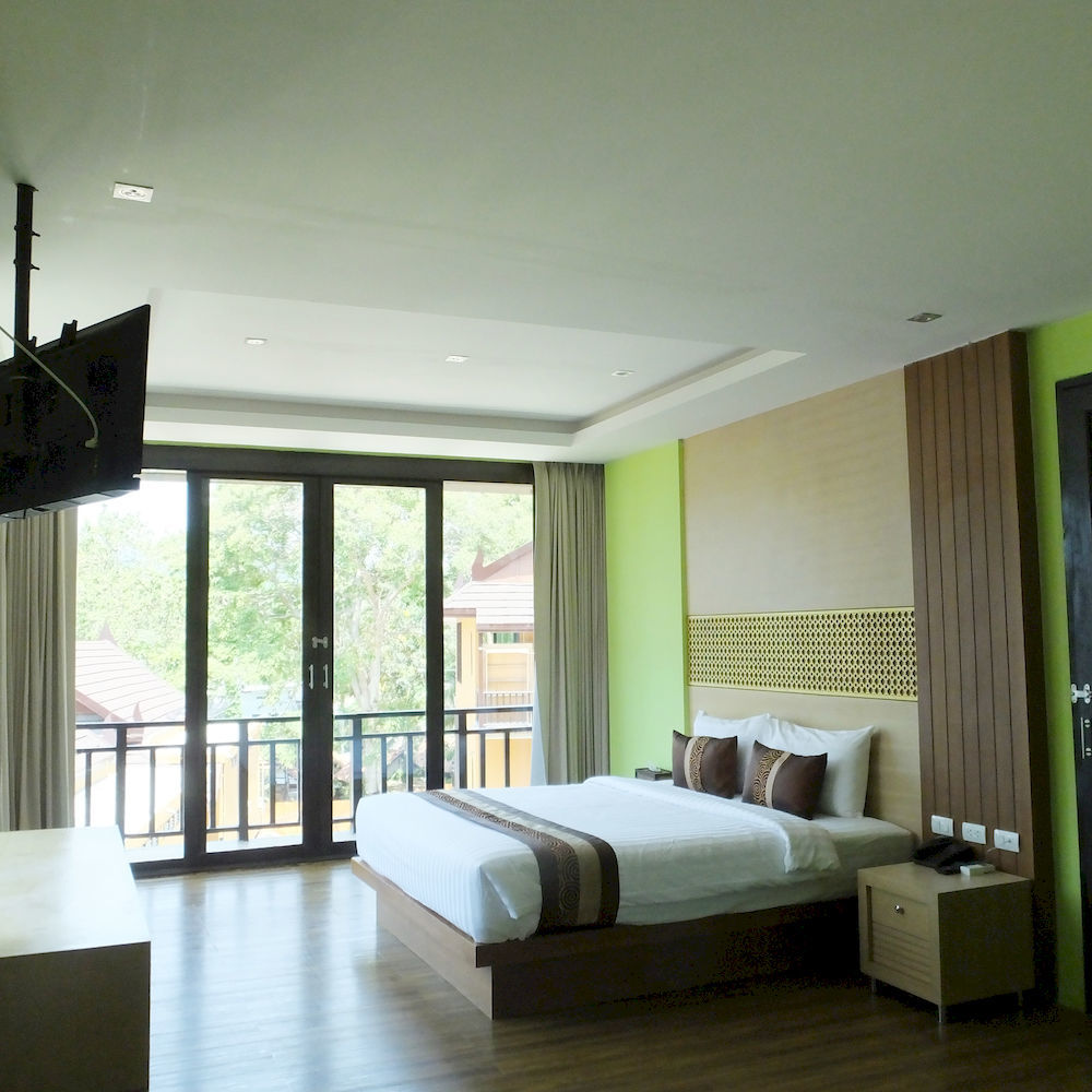 Phi Phi Long Beach Resort & Villa Exterior photo